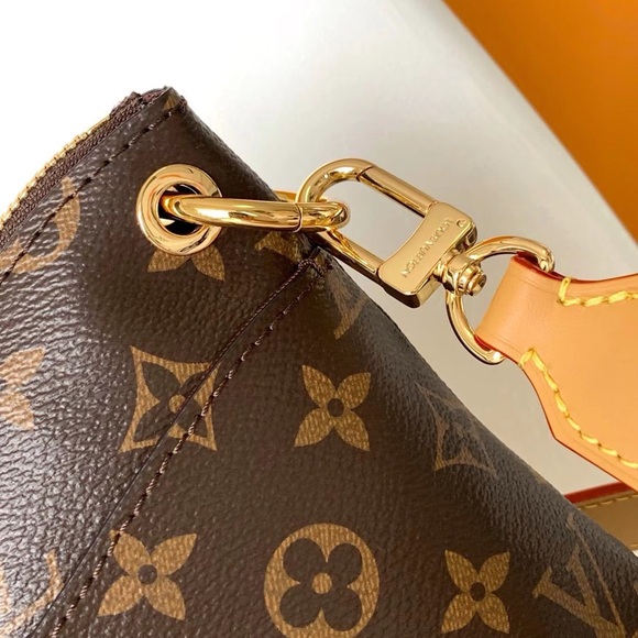 🥤🥤Louis Vuitton Odeon PM Shoulder Crossbody Bag - Picture 5 of 9